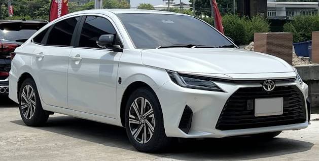 Dịch vụ thuê xe tự lái 4 chỗ