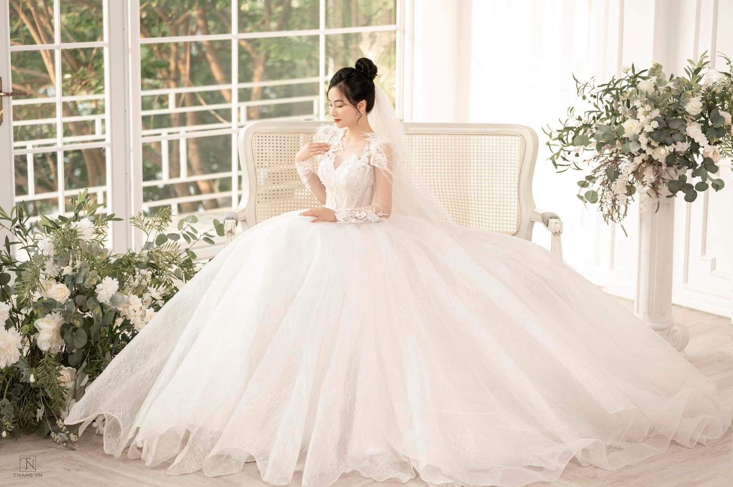 Thuê Áo Cưới Cần Thơ Đẹp, Sang – Mẫu Mới, Giá Tốt, Đa Dạng Kiểu Dáng
